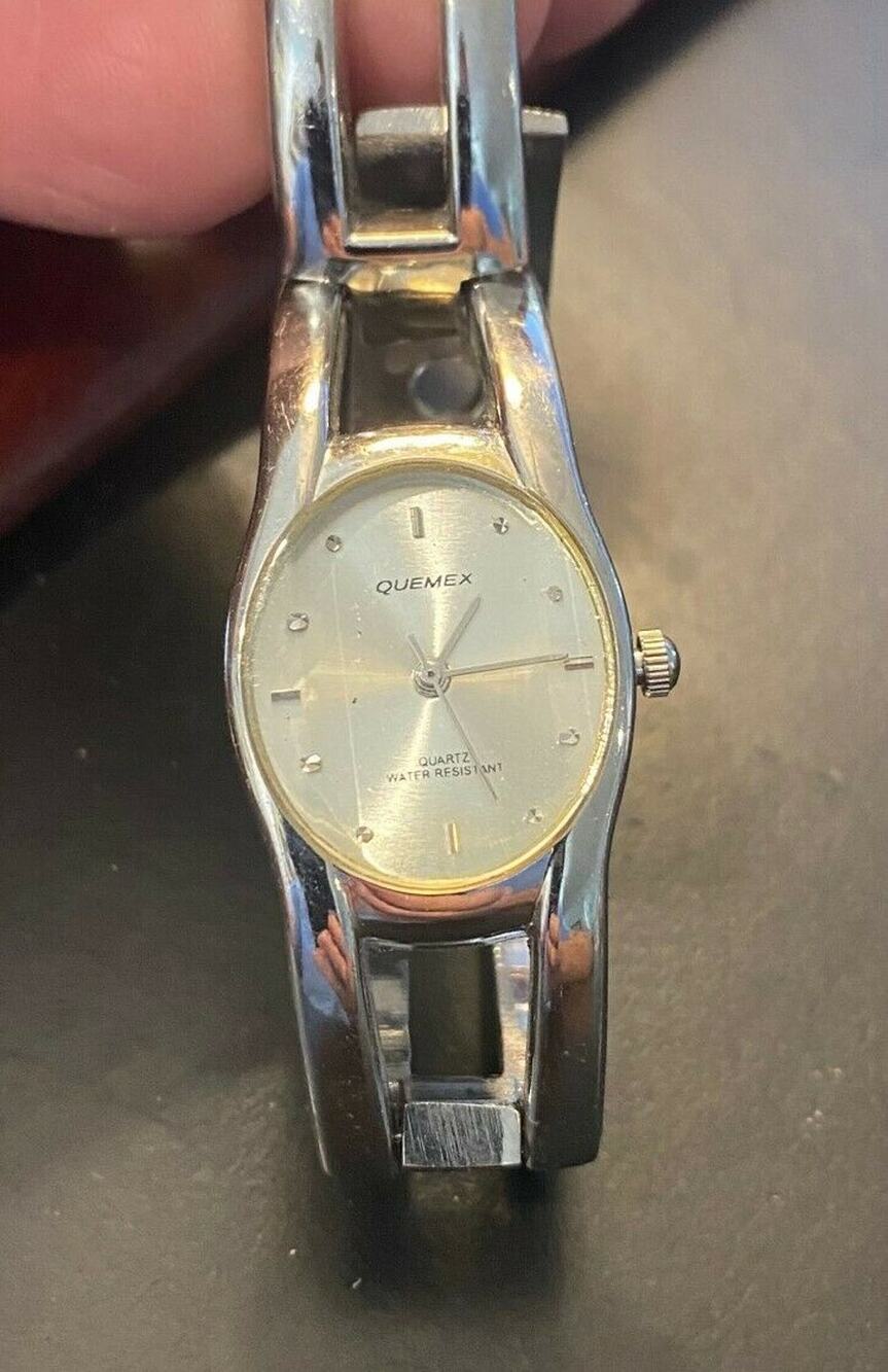 Women's 22mm Silver Tone Quemex Watch, Bracelet Band, Water Resistant